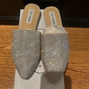 Steve Madden Trace-R Rhinestone Shoes (Brand New)